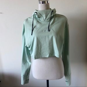 2/$40⚡️ Oakley Cropped Cut-out Back Hoodie
